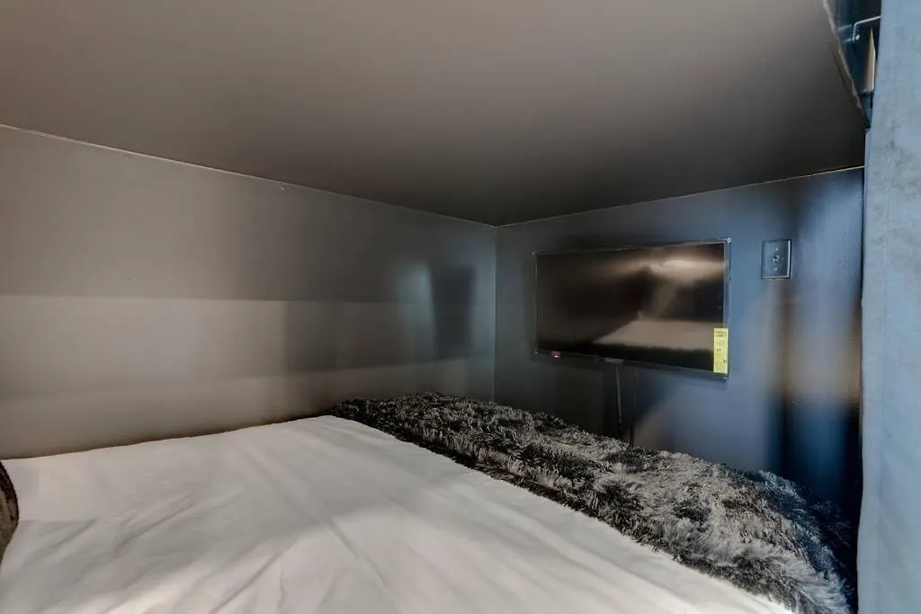 Brand New-Luxury Apartment-Downtown Nashville Apartment