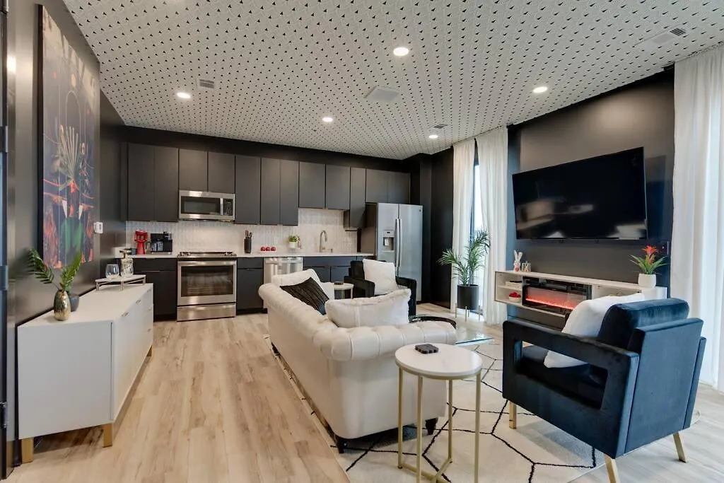 Brand New-Luxury Apartment-Downtown Nashville Apartment