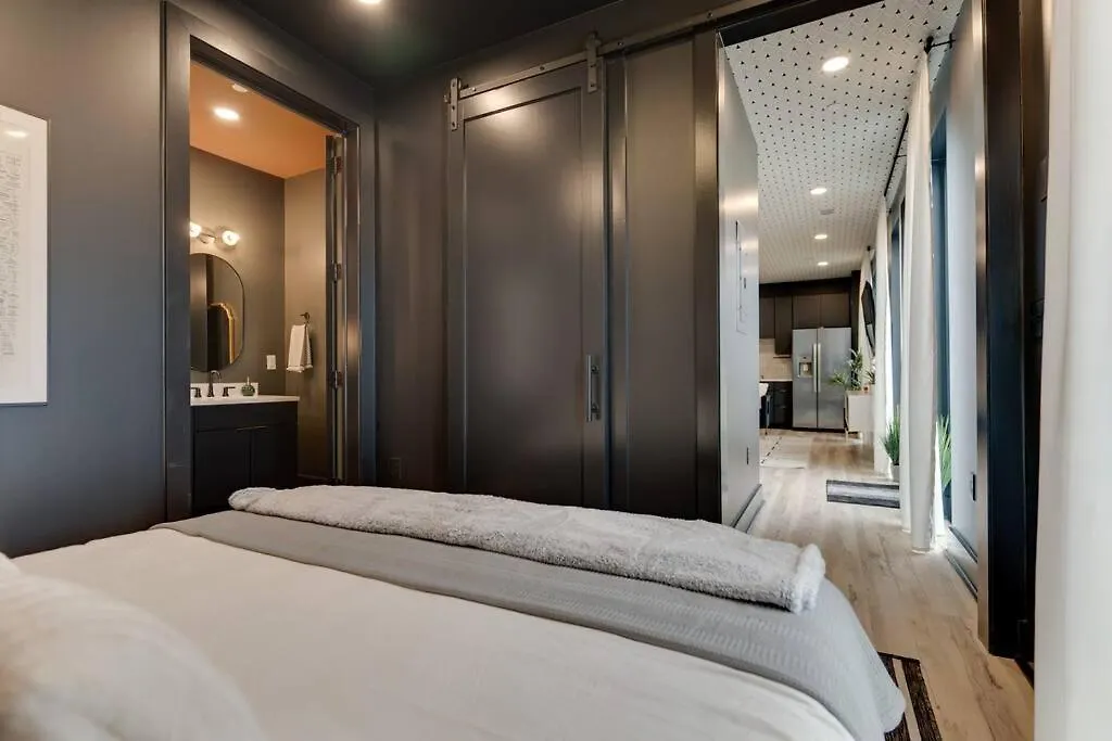 Apartment Brand New-Luxury Apartment-Downtown Nashville